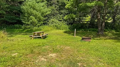 Non-Electric Tent Standard — image 2 of 11