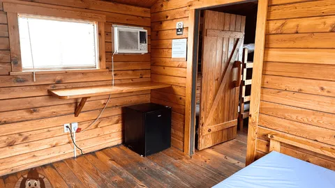RUSTIC CABIN (SLEEPS 6) — image 2 of 8
