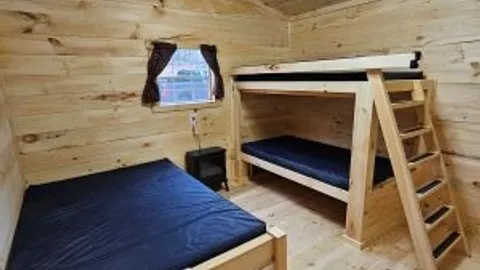 Rustic Cabin — image 19 of 19