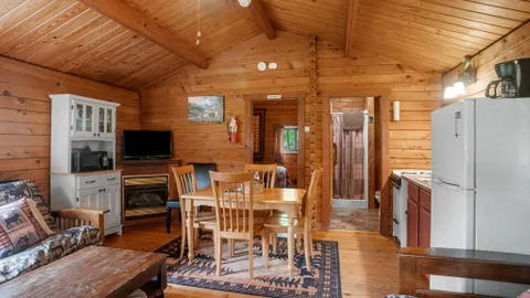 Allegheny Cabin — image 7 of 7