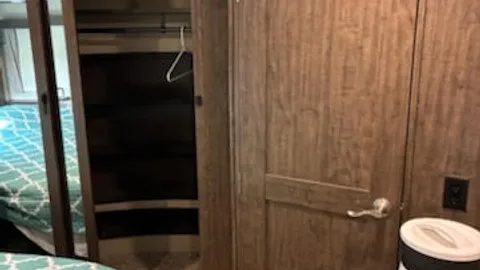 Rental Camper - 32 Grand Design Fifth Wheel — image 5 of 5