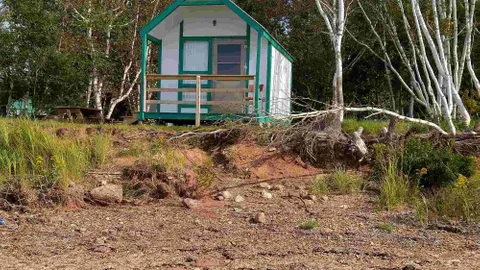Beach Front Rustic Cabin — image 4 of 4