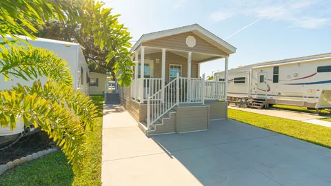 Standard Cottage 1 Bedroom — image 1 of 10
