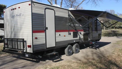 Camper Rental — image 1 of 6