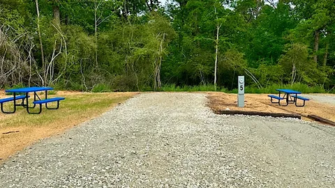 Deluxe Back-In Full Hook-Up RV Site — image 2 of 10
