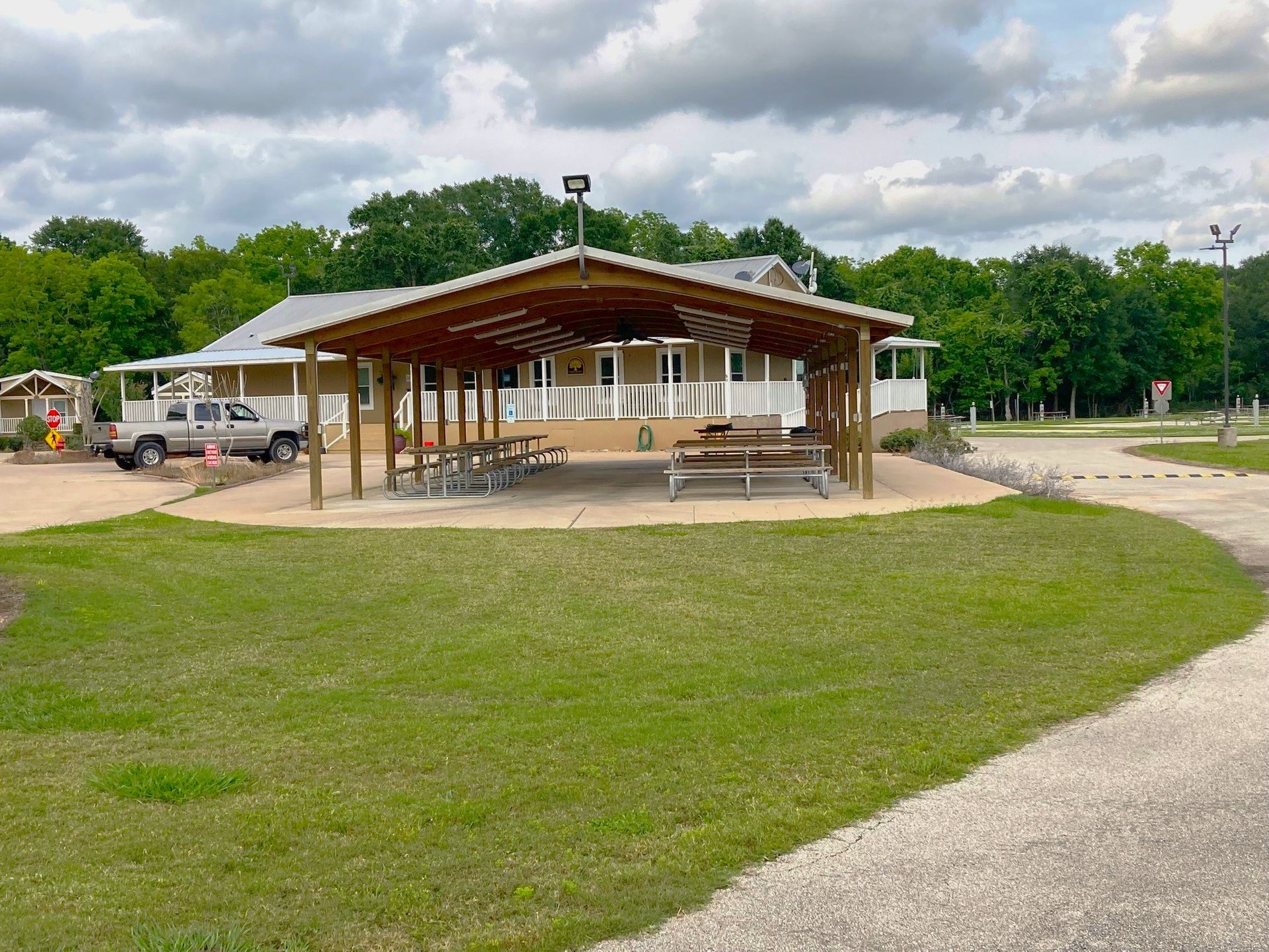 Plantation Oaks Resort at Varner Creek