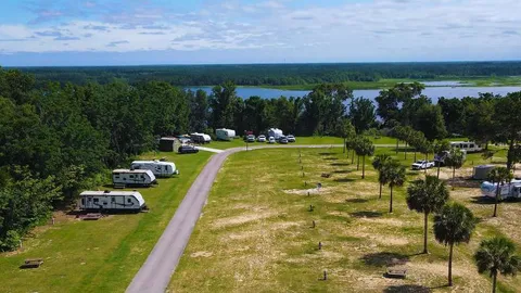 Standard Full Hook-Up Waterview RV Site — image 7 of 7