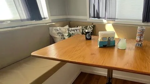 Tiny House — image 2 of 8