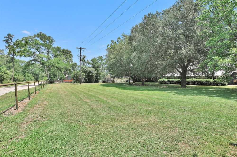 Montgomery Hillside RV Park, Montgomery, Texas - Photo 4
