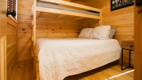 Beach Cranmore Cabin — image 2 of 5