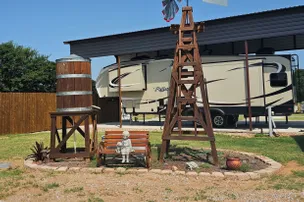 Old Towne RV Ranch – photo 2