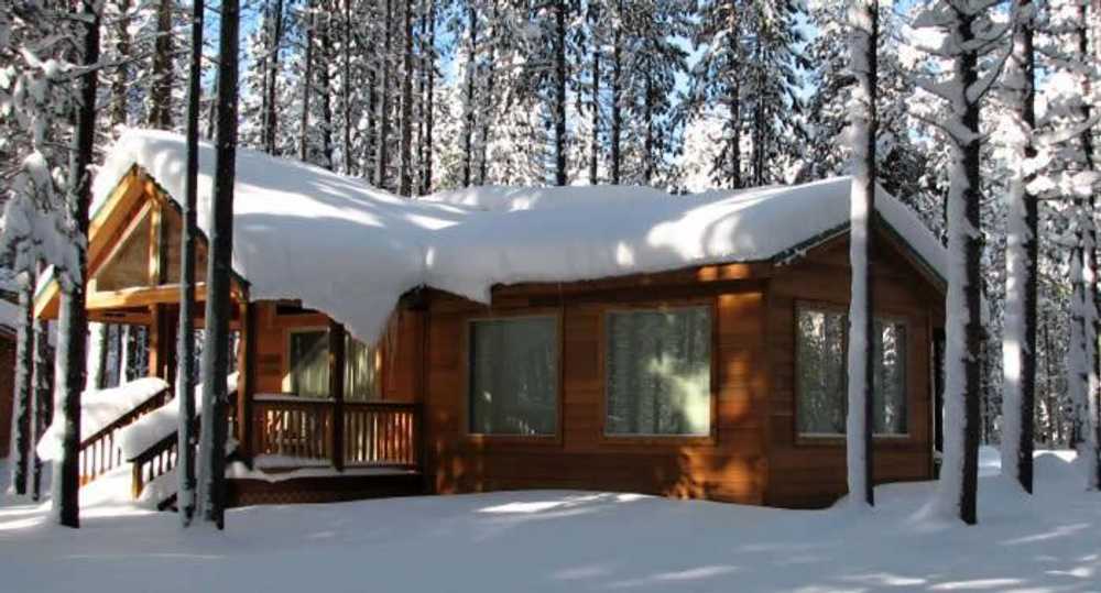 Willamette Pass Inn Chalets, Crescent Lake, Oregon - Photo 2