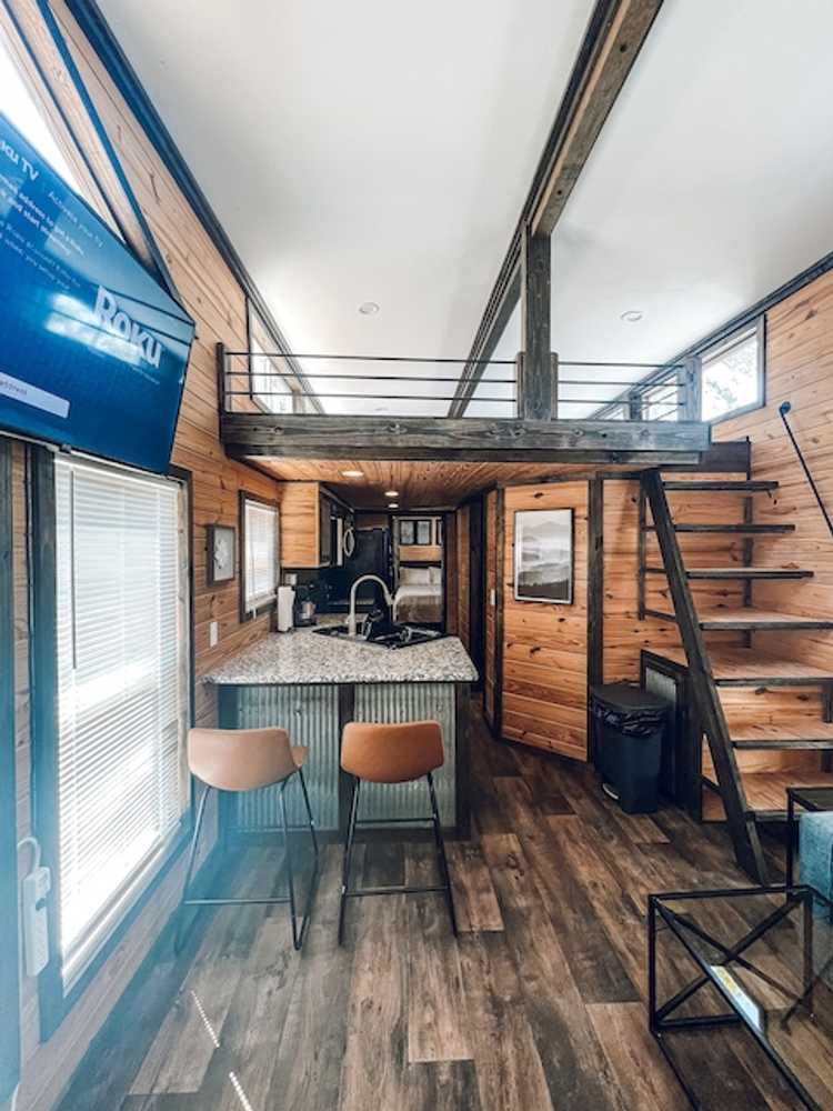 Cozy Cabin (no screened porch)