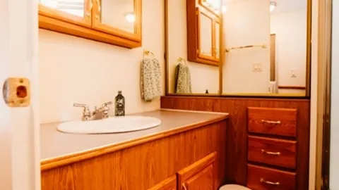 Fleetwood Lodge — image 6 of 6