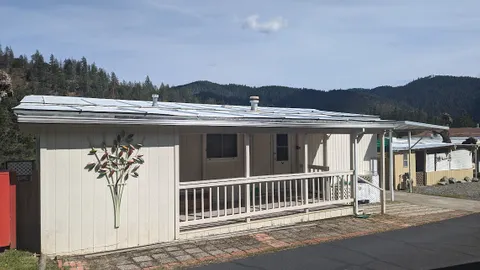 XL Waterfront Mobile Home — image 1 of 3
