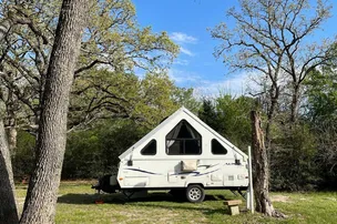 Round Top-Carmine RV Park – photo 4