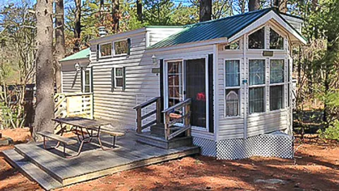Cabin Style #7 1 Bedroom sleeps 4 — image 1 of 2