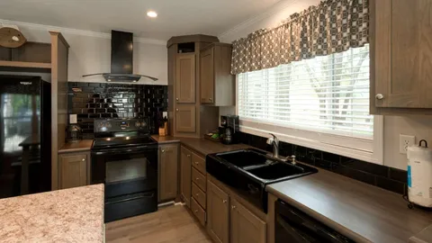 Premium Park Model 1 Bedroom — image 2 of 11