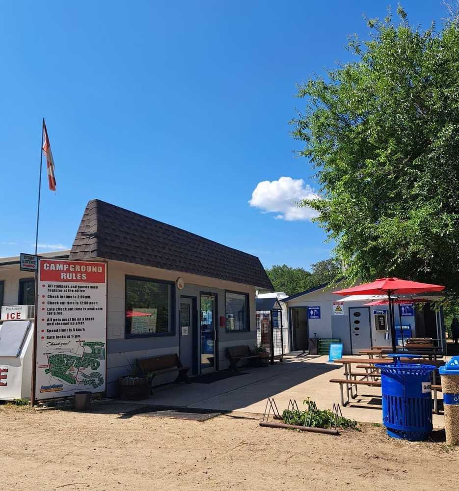 Aspen Grove Campground, Oak Lake, Manitoba - Photo 2