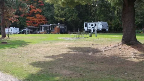 20/30 Water & Electric RV Site — image 1 of 7