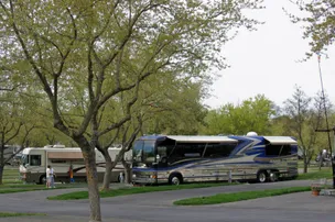 49er Village – photo 4