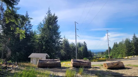 Oceanview Drive-in Group Tent Site — image 2 of 8