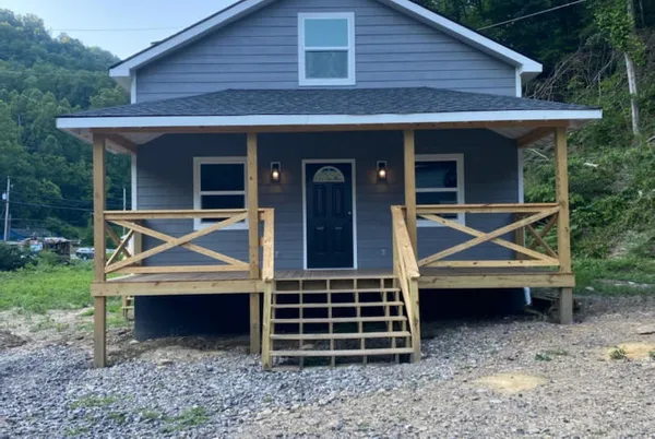 Coal Camp Lodging campground