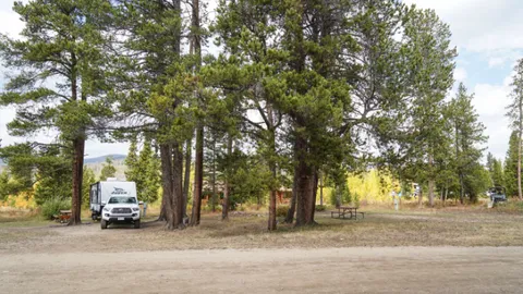 Premium W/E 20/30/50 Amp RV Site — image 2 of 4
