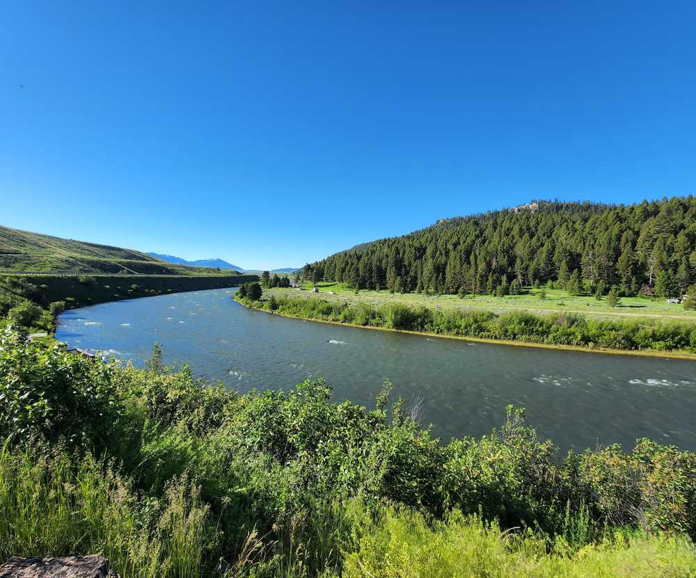Madison River Resort - Photo 4