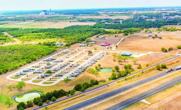 Patriot RV Park - Waco SE campground