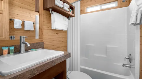 2 Bedroom 1.5 Bathroom Chalet — image 2 of 7
