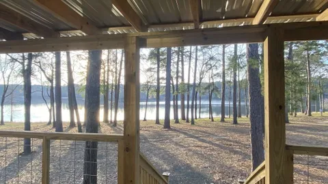 Cabin — image 2 of 4