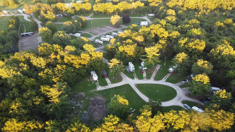 Tin Cup RV Park, Mahomet, Illinois - Photo 3