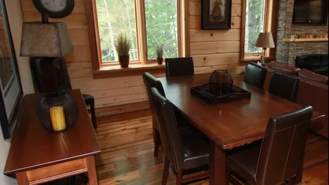 Lake House — image 10 of 10