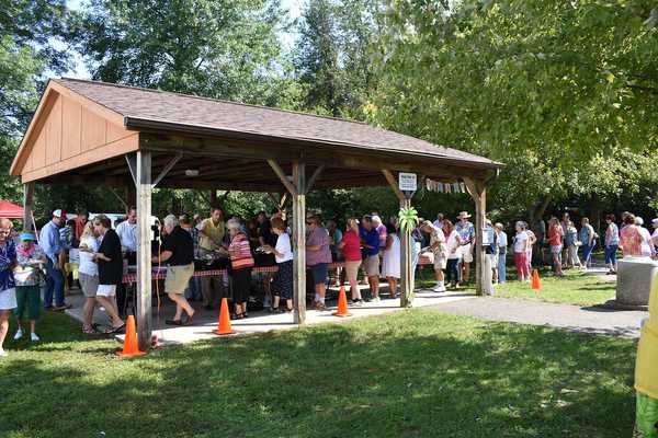 Campbell County Senior Picnic at Pendery Park