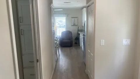 Standard Rental 1 Bedroom — image 10 of 10