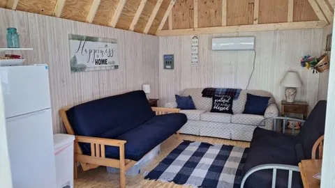 Pine Cabin — image 2 of 3
