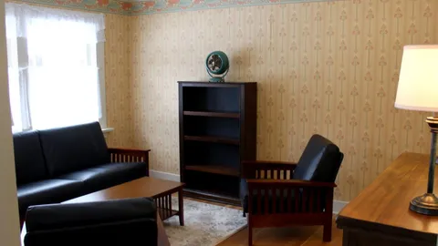 Historic Guest House (no pets) — image 2 of 5