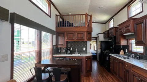 Poolside Cottage - Emerald (4 Person) — image 2 of 11