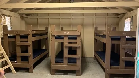 Ate Bunk Cabin — image 2 of 3