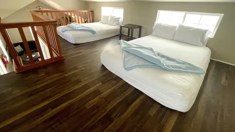 Premium 2 Bedroom Cabin — image 6 of 6