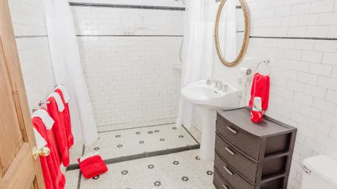 Brown & Hawkins Suite — image 2 of 7