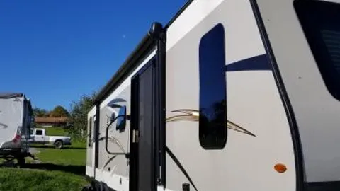 Jay Flight RV Rental — image 11 of 11