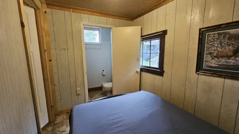 Cabin 10 (Sleeps 4) — image 13 of 13