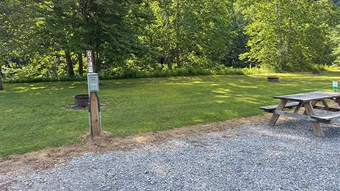 Electric Premium Riverfront — image 7 of 7