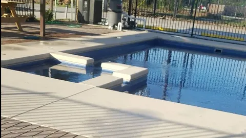 Premium pool side — image 1 of 1