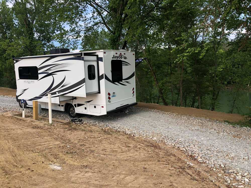 Banks of the Cumberland Campground - Photo 2