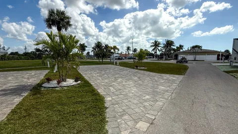 Standard Full Hookup RV Site — image 2 of 3