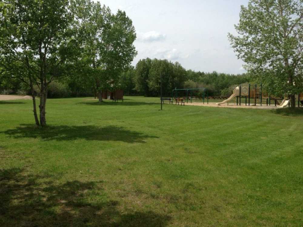 Rochon Sands Provincial Park Campground, Rochon Sands, Alberta - Photo 3