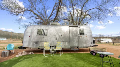 Hard Rock Café - Vintage Motorhome — image 1 of 25